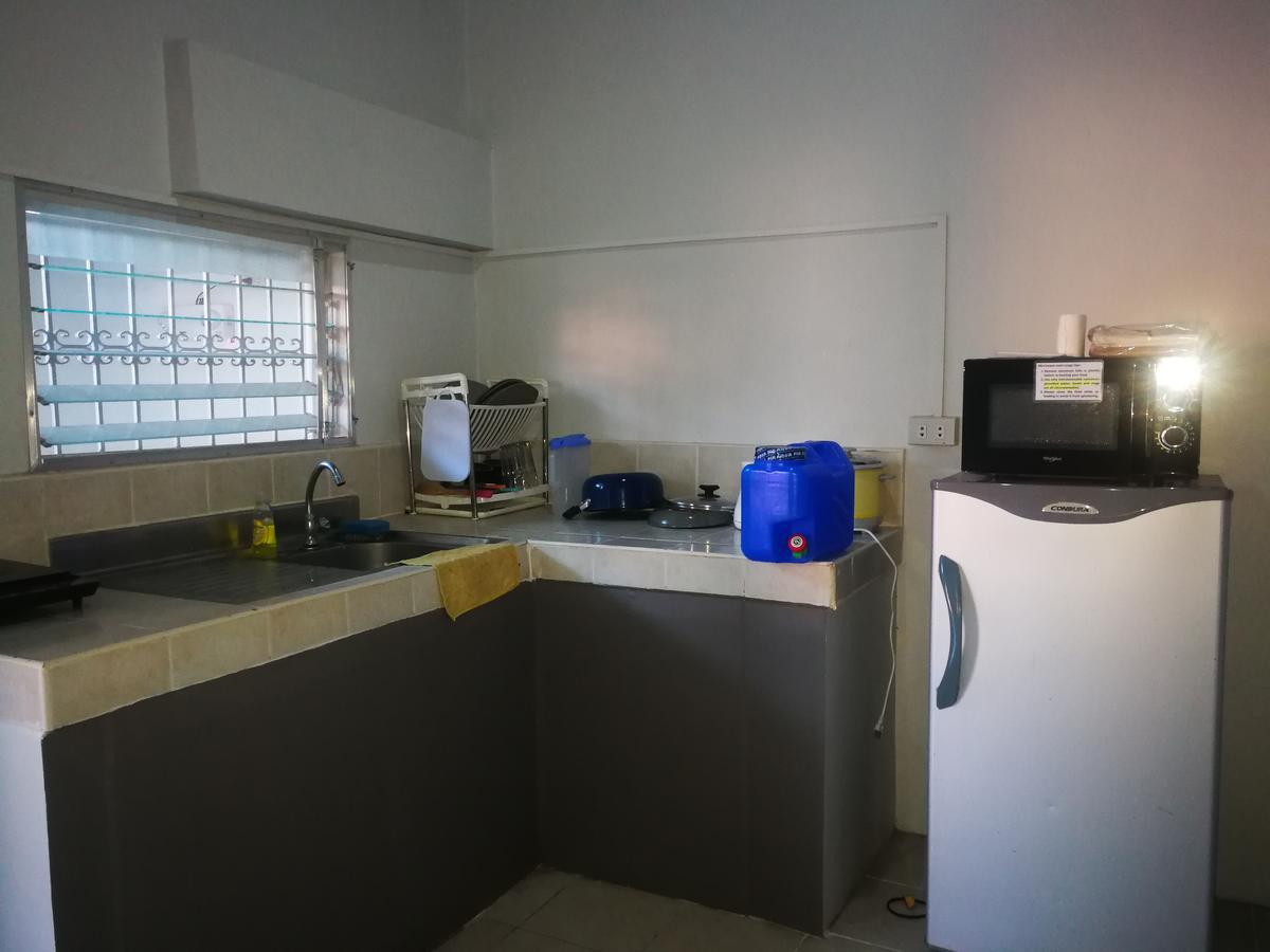 Appartement Moonstone: Comfy 1Br Unit à Olongapo Extérieur photo