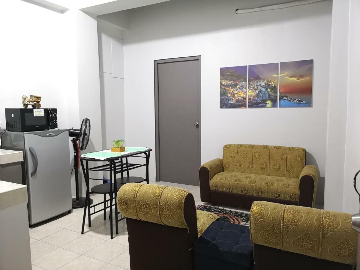 Appartement Moonstone: Comfy 1Br Unit à Olongapo Extérieur photo